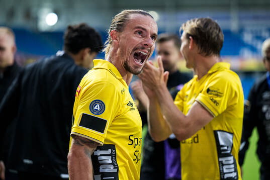 Niklas Hult of Elfsborg celebrates