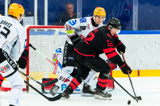 Malmö Redhawks Linus Öberg och Fischtown Penguins Maxim