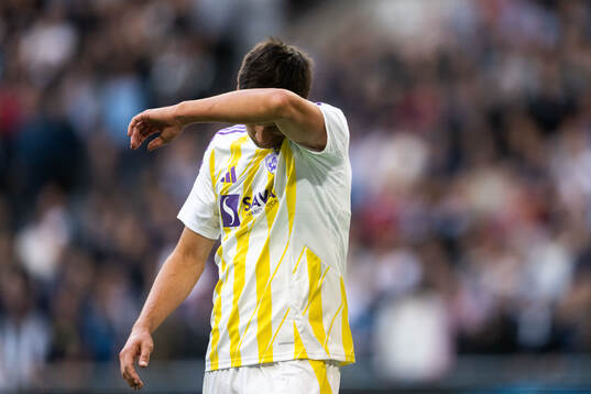 Sven Karic of Maribor looks dejected