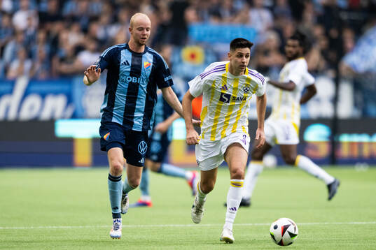 Peter Therkildsen of Djurgården and Marko Božic of Maribor
