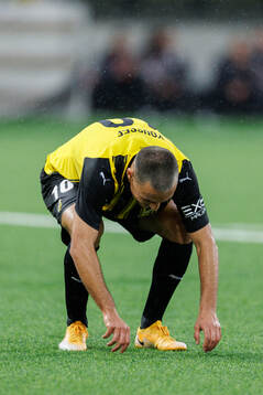 Ali Youssef of Häcken looks dejected