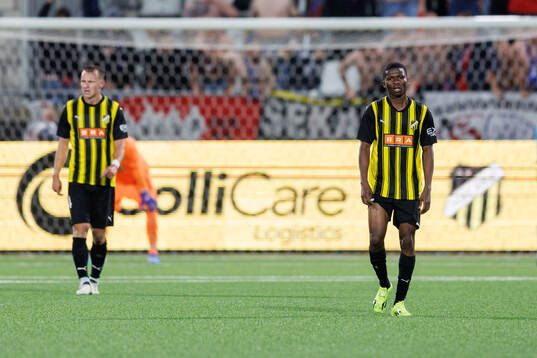 Akoua Romeo Amane of Häcken looks dejected