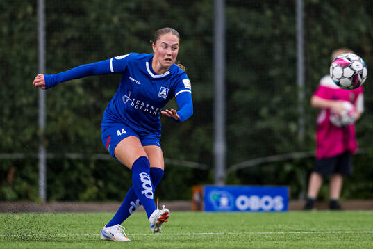 Karoline Røren Svanes of Åsane