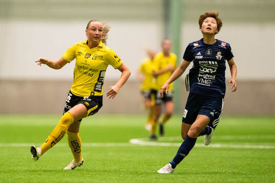 Elfsborgs Stina jensen och P18s Natsumi Taketa