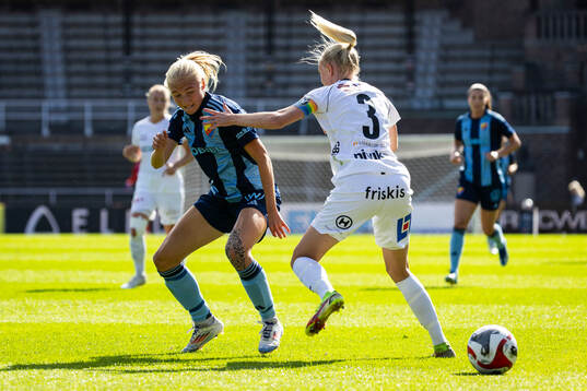 Djurgårdens Stinalisa Johansson och Växjö DFFs Emma