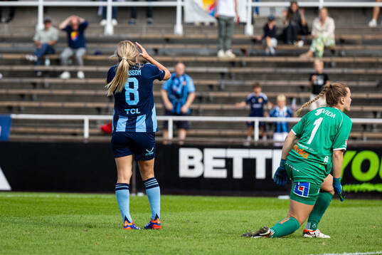Djurgårdens Mimmi Larsson deppar