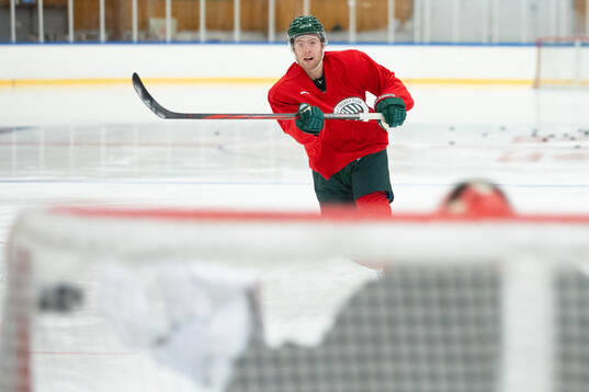 Frölundas Wiktor Nilsson och målvakt Lars Johansson