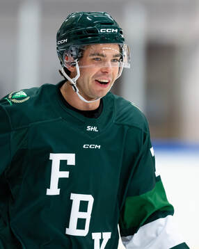 Färjestads Viktor Lodin innan ishockeymatchen i Strömstad