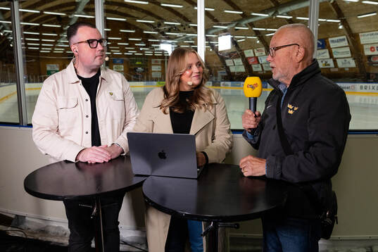 Expressens Johan Svensson och Jennifer Engström gästas av