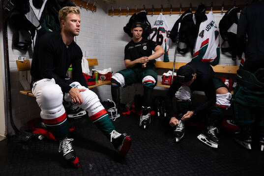 Frölundas Christian Folin och Isac Heens innan