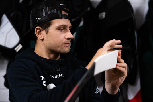 Frölundas Linus Nässén innan ishockeymatchen i