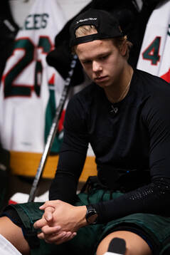 Frölundas Noah Dower Nilsson innan ishockeymatchen i