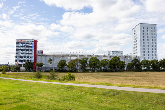 Exteriör vy av Bilbörsen Arena