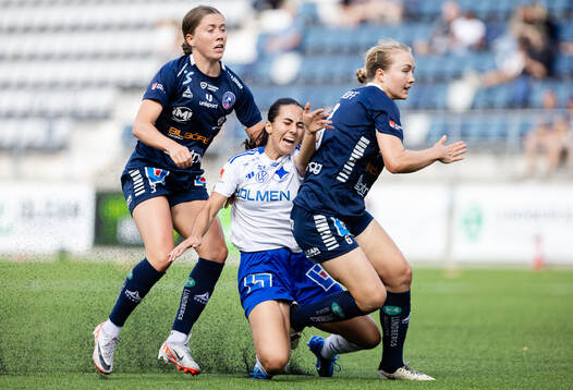 IFK Norrköpings Vesna Milivojevic i en kamp mot