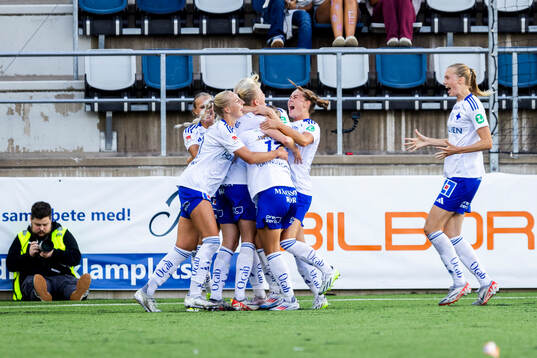 IFK Norrköpings spelare jublar