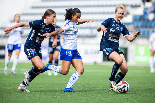 Linköpings Polly Doran och Noor Hoelsbrekken Eckhoff mot