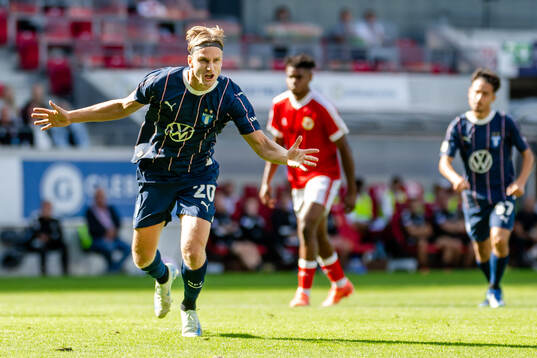 Malmö FFs Erik Botheim jublar
