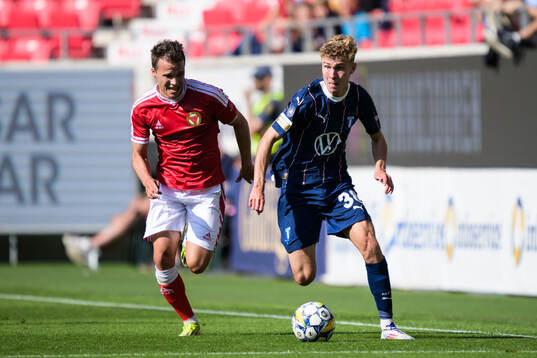 Kalmars Simon Skrabb och Malmö FFs Hugo Bolin