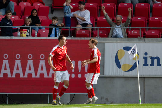 Kalmars Melker Hallberg jublar