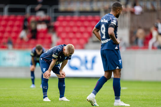 Malmö FFs Anders Christiansen och Isaac Kiese Thelin deppar