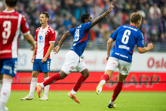 Bläddra bland fler bilder av Football, OBOS-ligaen, Vålerenga - Lyn
