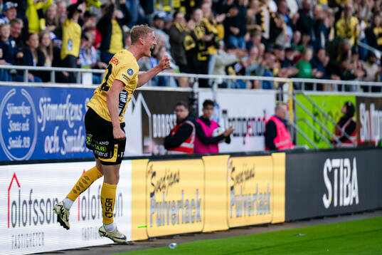 Elfsborgs Emil Holten jublar