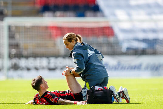 Östersunds Jamie Ryan Hopcutt får vård