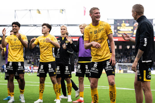 Elfsborgs Emil Holten och Sebastian Holmen jublar