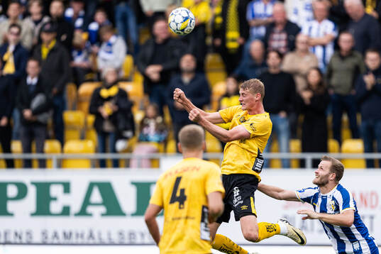 Elfsborgs Emil Holten och IFK Göteborgs Jonas Bager