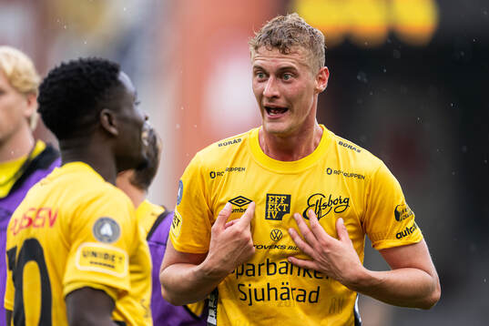 Elfsborgs Emil Holten jublar