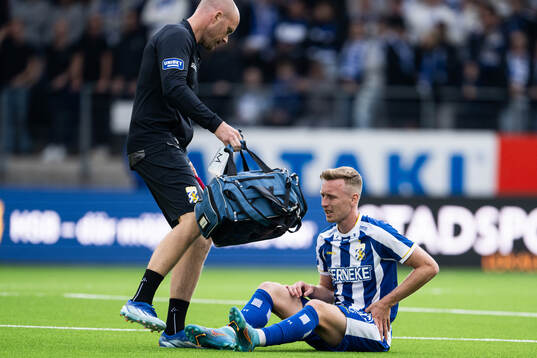 IFK Göteborgs Sebastian Ohlsson har ont