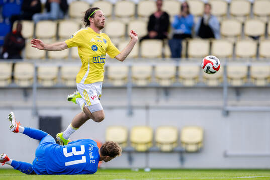 Torslandas Joel Nöller och Falkenbergs Rasmus Andersson
