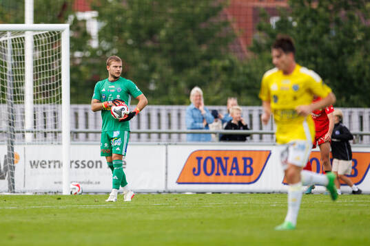 Falkenbergs målvakt Anton Andersson