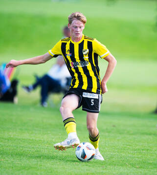 IFK Hässleholms Fabian Arvidsson i matchen för juniorer,