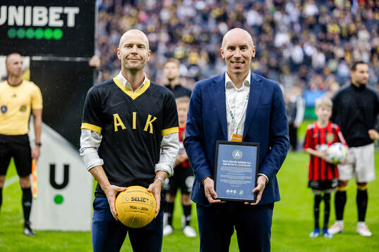 Per Karlsson och Simon Åström, ordförande i Svensk