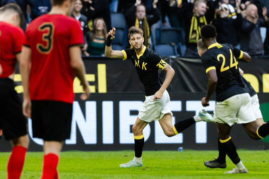 AIKs Anton Salétros jublar