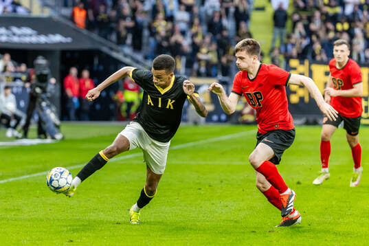 AIKs Rui Manuel Muati Modesto och Brommapojkarnas Ludvig