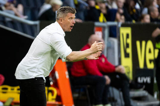 AIKs tränare Mikkjal Thomassen