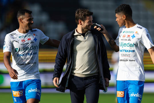 Värnamos Wenderson Oliveira do Nascimento, tränare Ferran