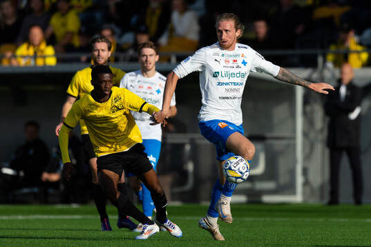 Häckens Akoua Romeo Amane och Värnamos Hampus Näsström