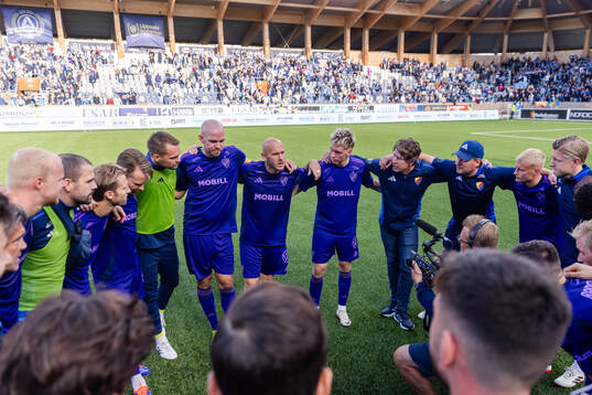 Djurgårdens Marcus Danielson och Magnus Eriksson jublar