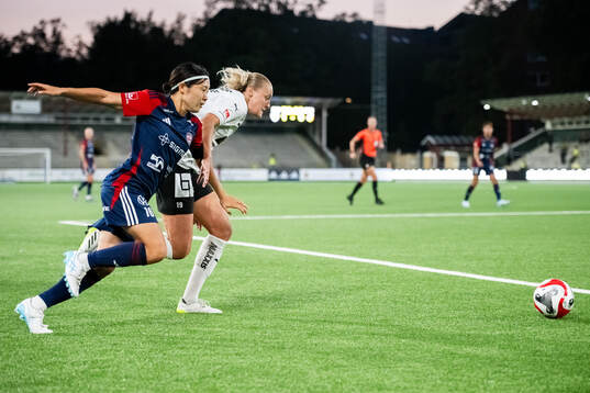 FC Rosengårds Mai Kadowaki och Häckens Elma Junttila