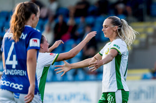 Hammarbys Ellen Wangerheim jublar 0-2