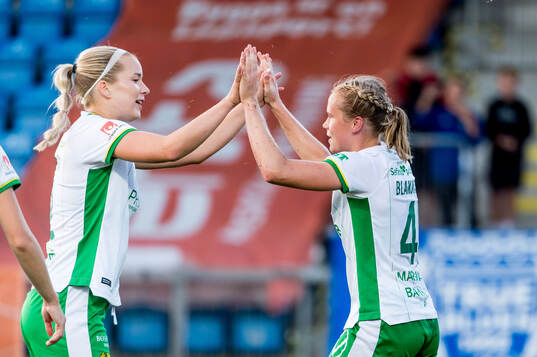 Hammarbys Julie Blakstad jublar