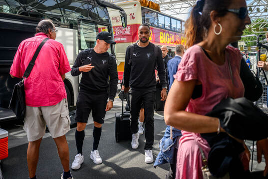 Jens Stryger Larsen and Isaac Kiese Thelin of Malmö FF