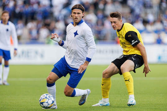 IFK Norrköpings Arnor Traustason och Mjällbys Timo