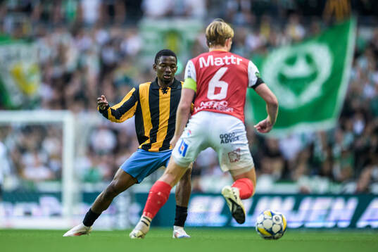 Hammarbys Bouzomana Toure och GAISs August Wängberg
