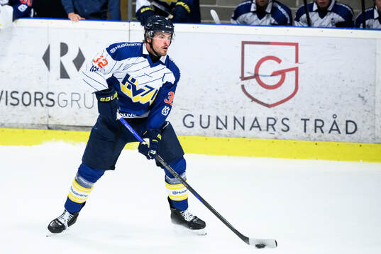 HV71s Oscar Engsund