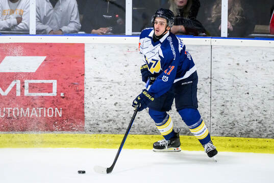 under träningsmatchen i ishockey mellan HV71 och Frölunda