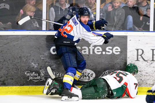 HV71s Oscar Engsund